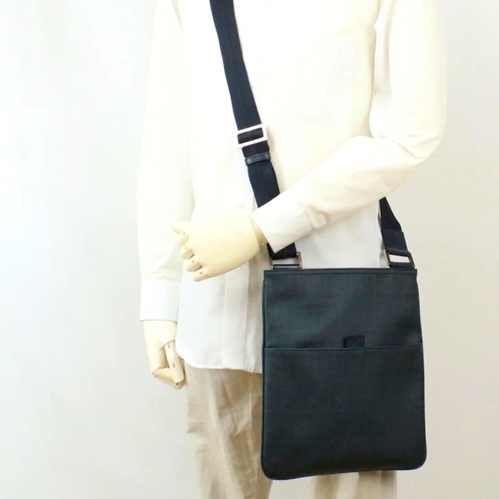 fENDI Zucca Spalmati Messenger Bag Grey/Blk